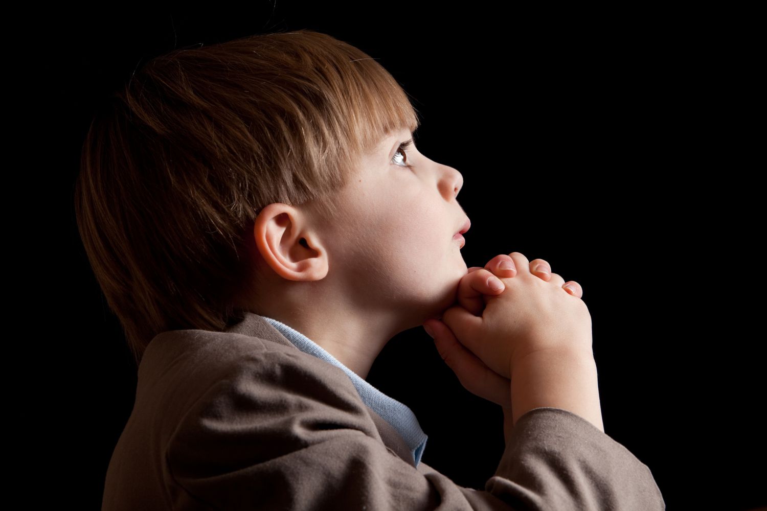 Modlitba, keď sa mi nič nedarí – Odovzdaj Bohu aj to, čo sa rozpadá 🙏🌧️